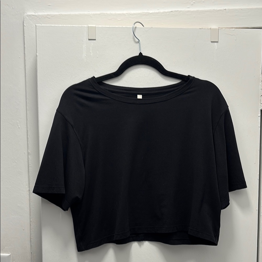 The Group By Babaton Black Short-Sleeved Shirt Size Small